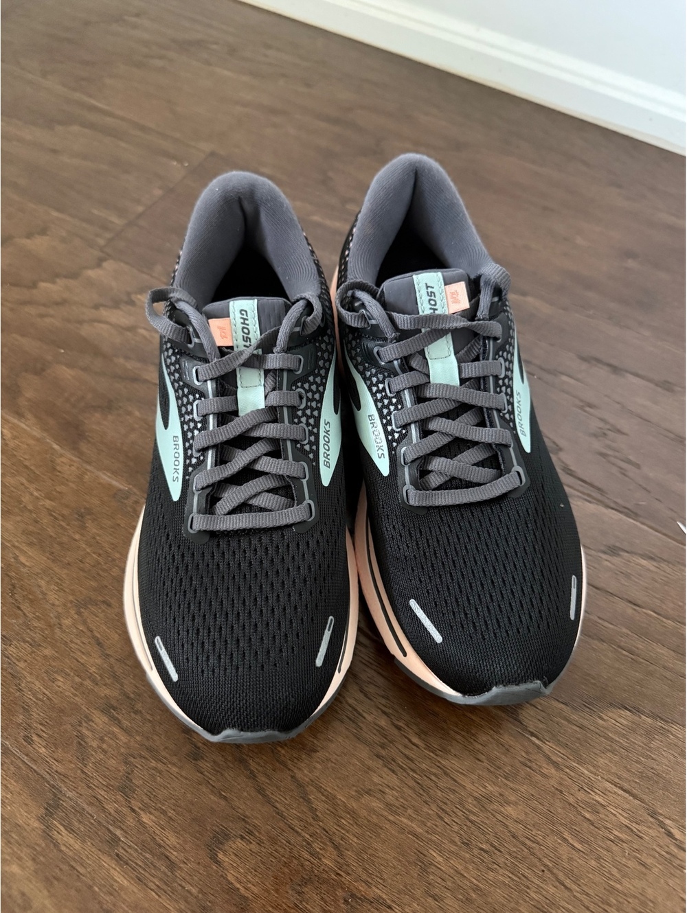Brooks Ghost 14 Women's Size 8.5 B (Medium) Running Shoes Black Pearl Peach